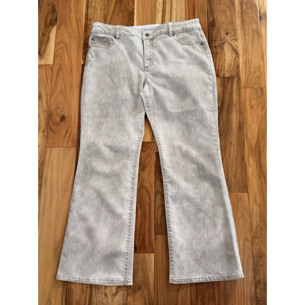 Chicos Jeans Womens Tan Ultimate Fit Flare Leg Platinum Denim Stretch. Size 2.5